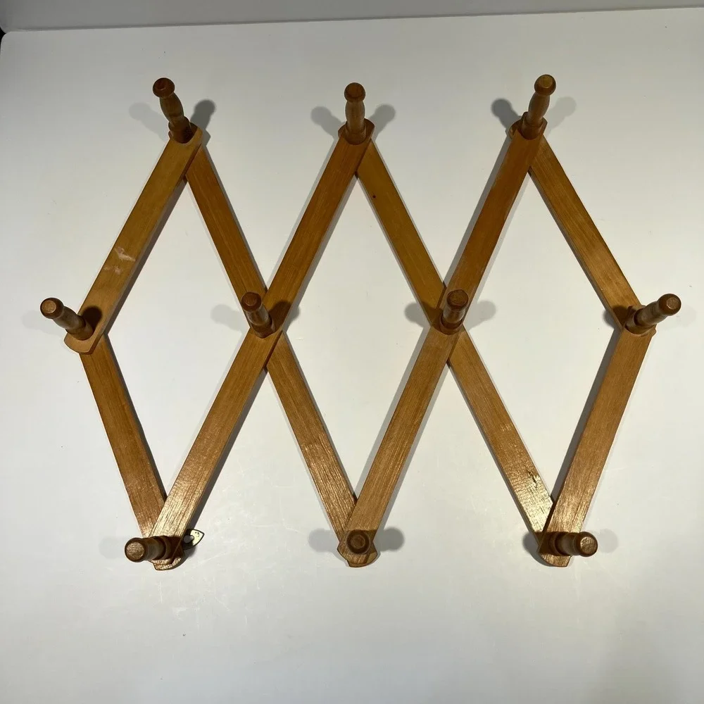 Vintage Accordion Peg Rack – Expandable Wood Wall Hanger Entryway Storage